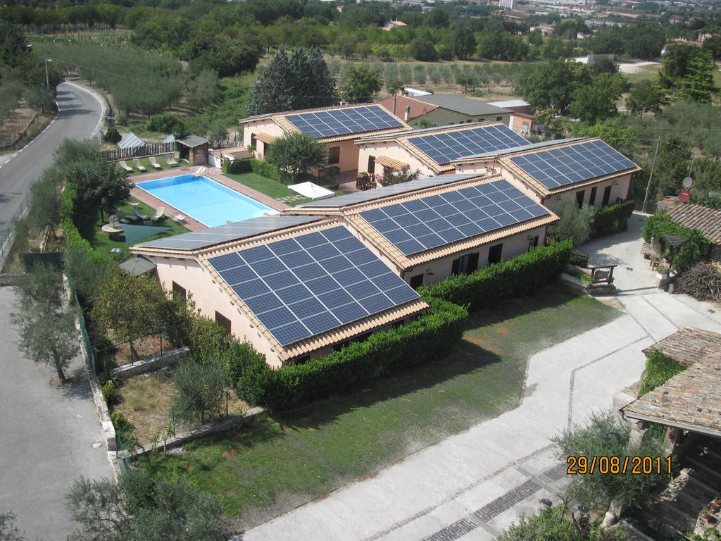 מלון טרווי Il Borgo Dell'Ulivo מראה חיצוני תמונה